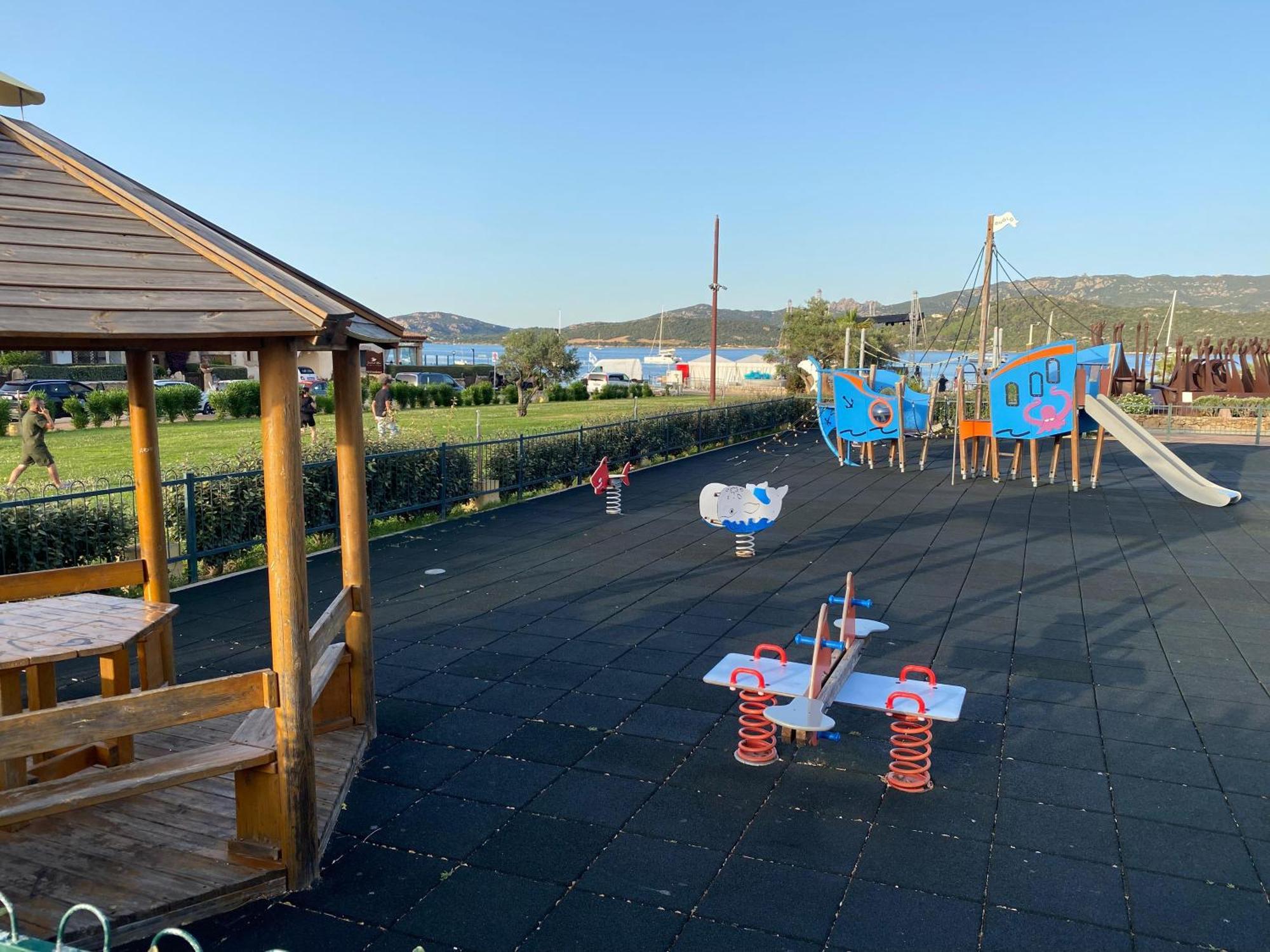 Nrh Cannigione Sunrise Rooftop المظهر الخارجي الصورة