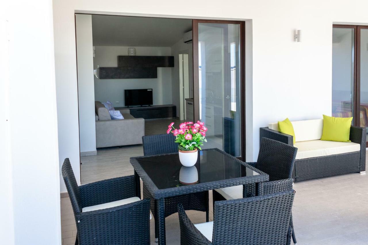 Nrh Cannigione Sunrise Rooftop المظهر الخارجي الصورة